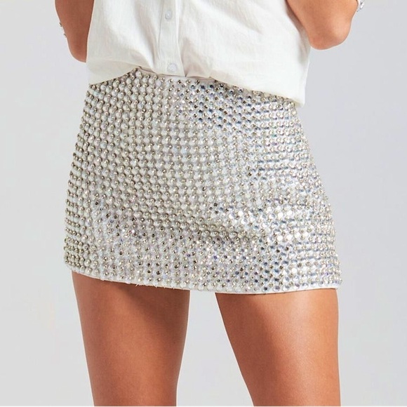 NWT RETROFETE Hand Stitched Crystal & Iridescent Bead Embellished Mini Skirt S - Picture 6 of 12